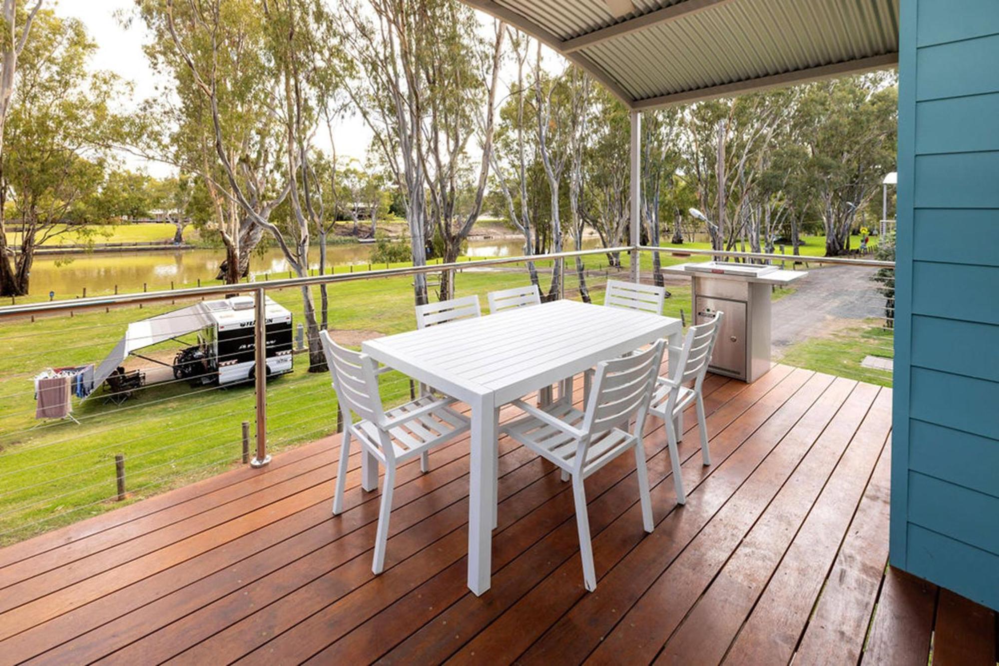 Big4 Deniliquin Holiday Park Pokój zdjęcie